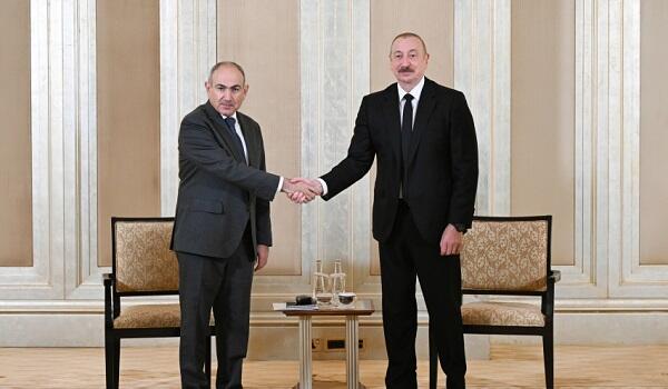 image-eliyev-pashinyan-yeni