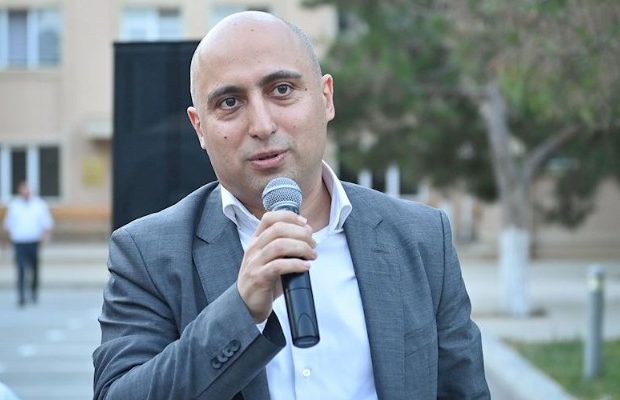 image-1757575239_emin-emrullayev-toyda-2