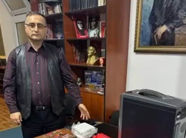 image-1764139159-444