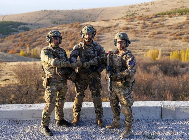 image-1764316458-692953d5e3847692953d5e38481764316117692953d5e3845692953d5e3846