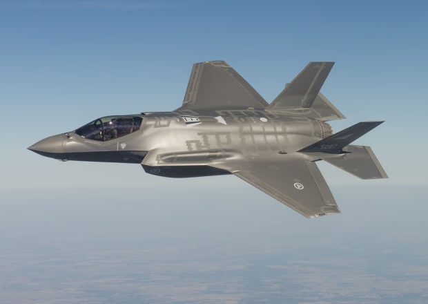 image-rnoaf-f-35-maneuvering