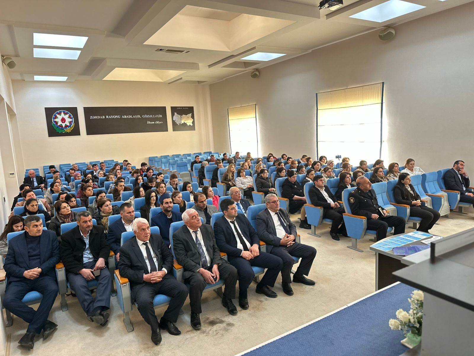 image-e9279efe-615d-4ab9-8363-69c2d4154e6e