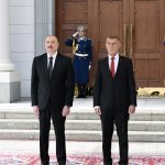 image-0085bb2706d2028fb898735f44ef861c