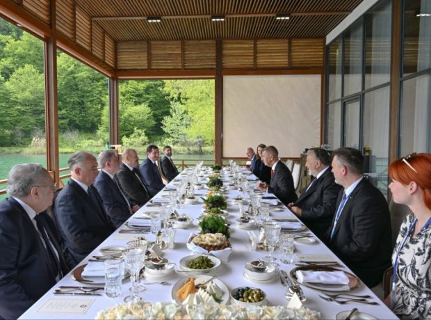 image-1777290866_69ef4d63044e169ef4d63044e2177729059569ef4d63044de69ef4d63044e0