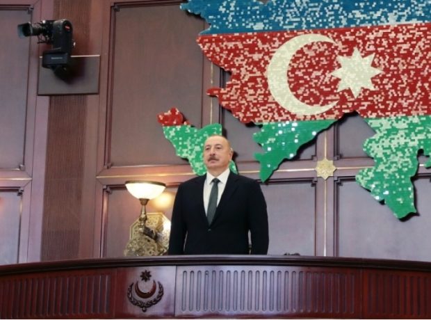 Yeni dövrün çağırışları