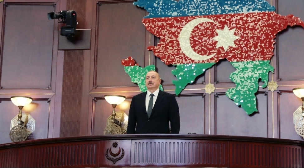 Yeni dövrün çağırışları