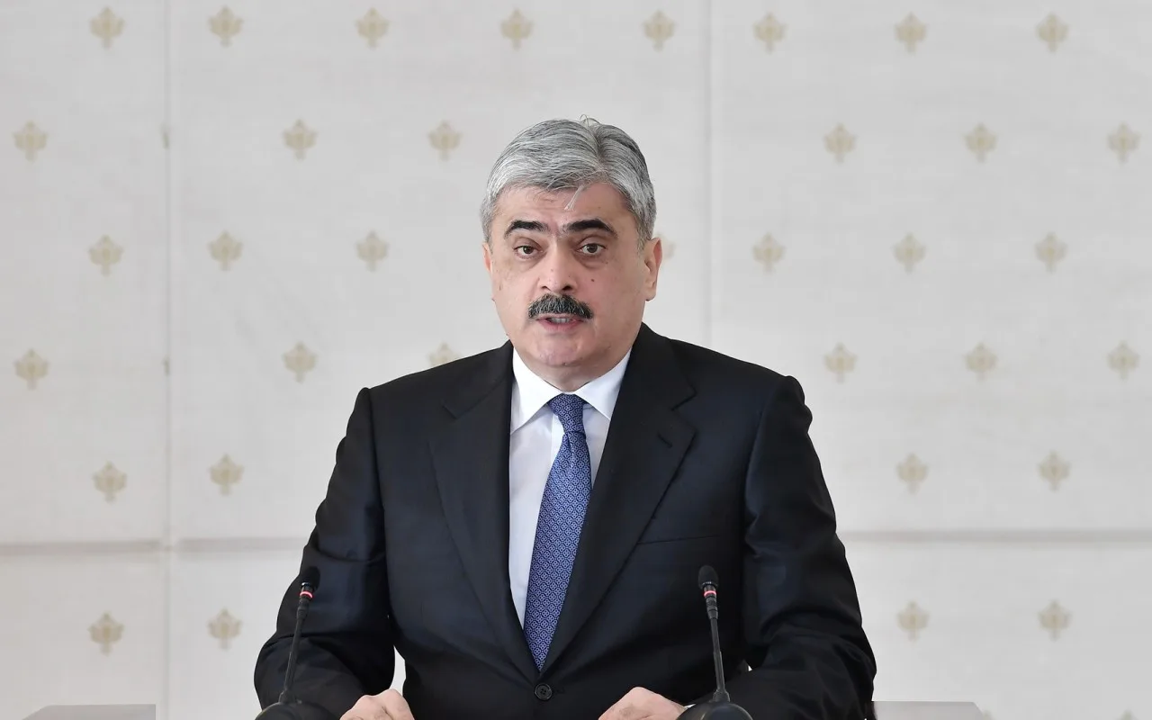 image-1786094374-ilham_aliyev_chaired_meeting_of_cabinet_of_ministers_dedicated_to_results_of_socioeconomic_development_of_2018_and_objectives_for_future_08