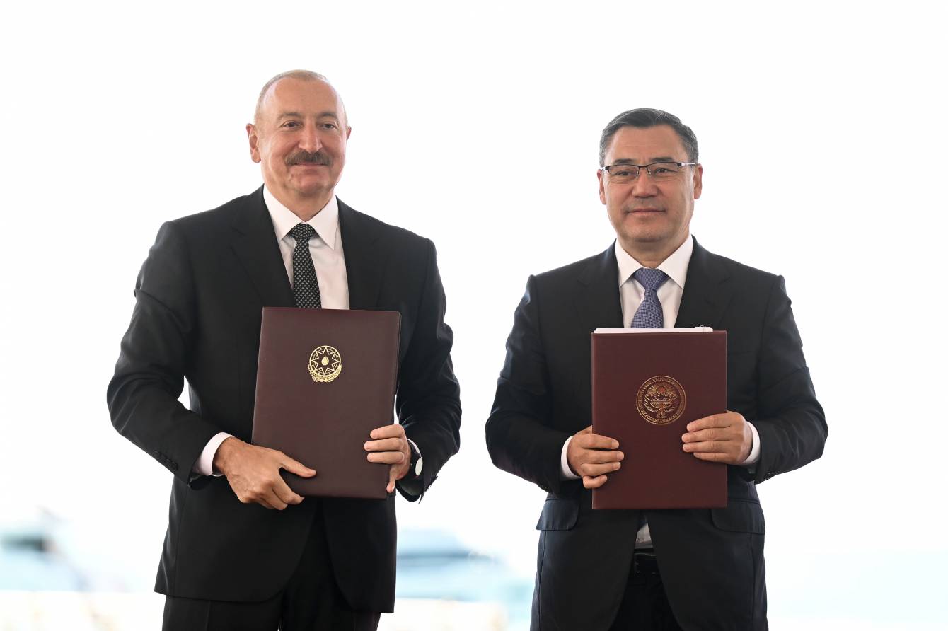 image-lham_aliyev_qirgizistan_mubadile_-16